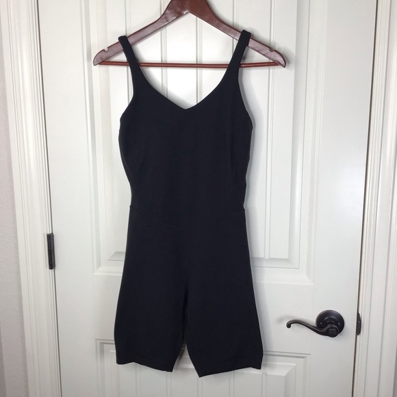 Lululemon Align Onesie 8” in Black Size 6. - Picture 2 of 9